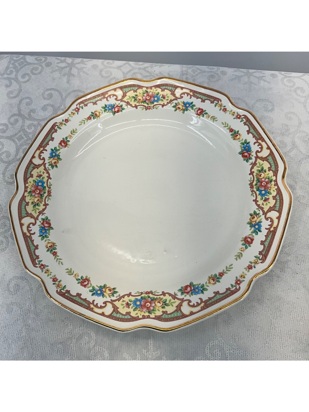 Mount Clemens Mildred Plate 9" Scalloped Edge 1930s